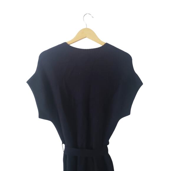 Elegant Black Women's Cardigan - Picture 5 of 7